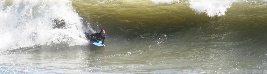 Andre Habets, bottom turn at Bikiny Beach